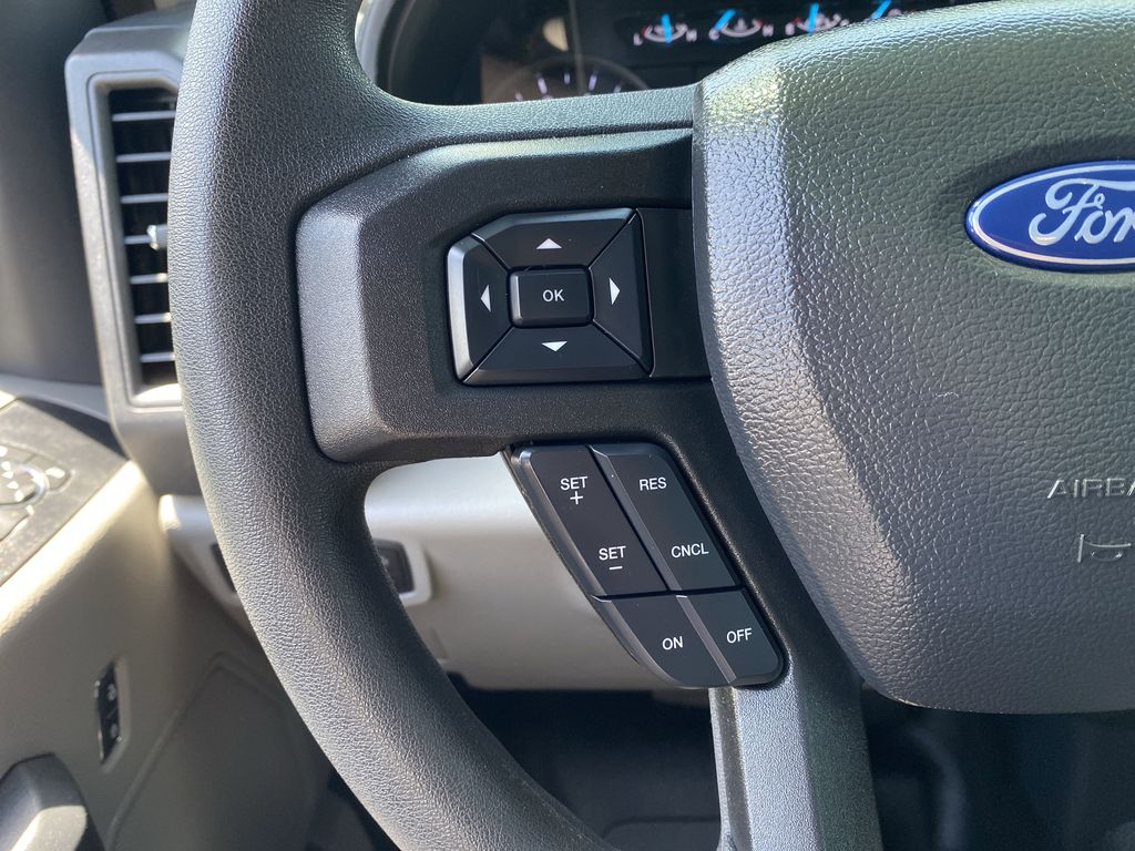 2022 Ford F-350SD XL photo
