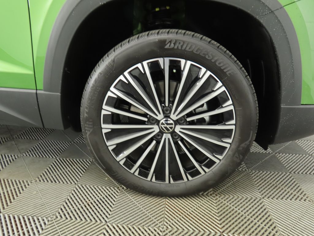 Thumbnail: 2025 Volkswagen Taos - 30