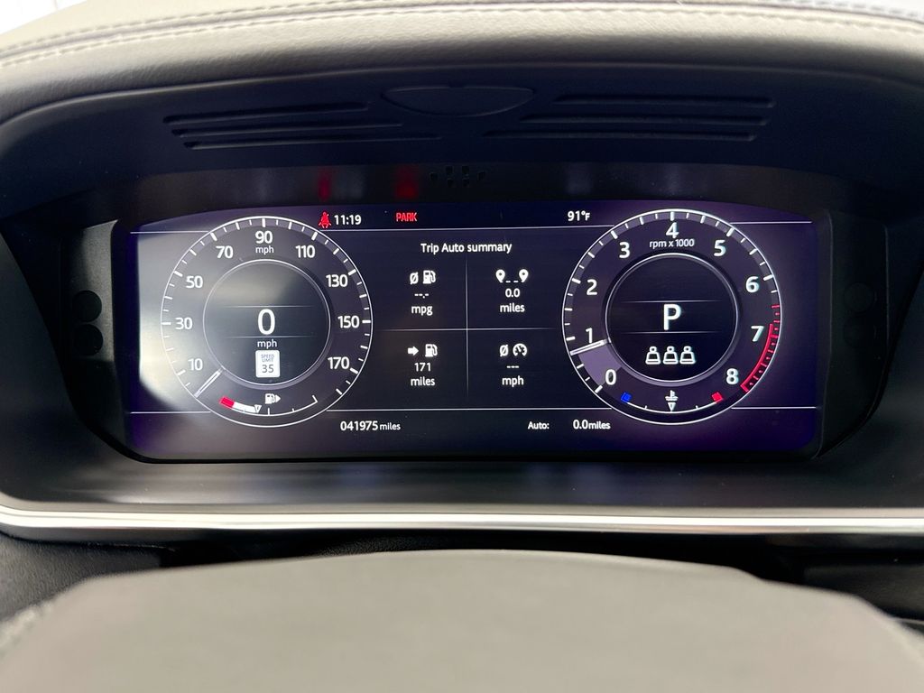 Thumbnail: 2021 Land Rover Range Rover - 32