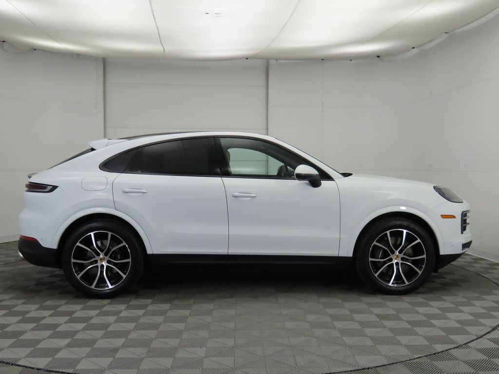 Thumbnail: 2025 Porsche  - 8