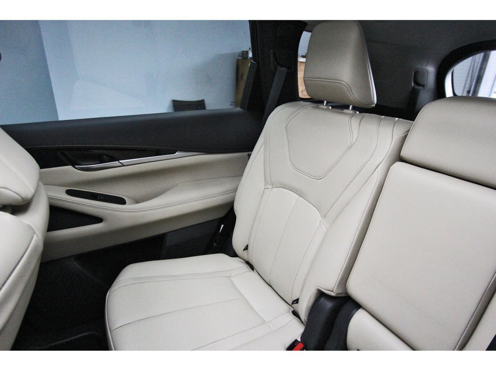 2025 INFINITI QX60 PURE Black at Central Houston Nissan
