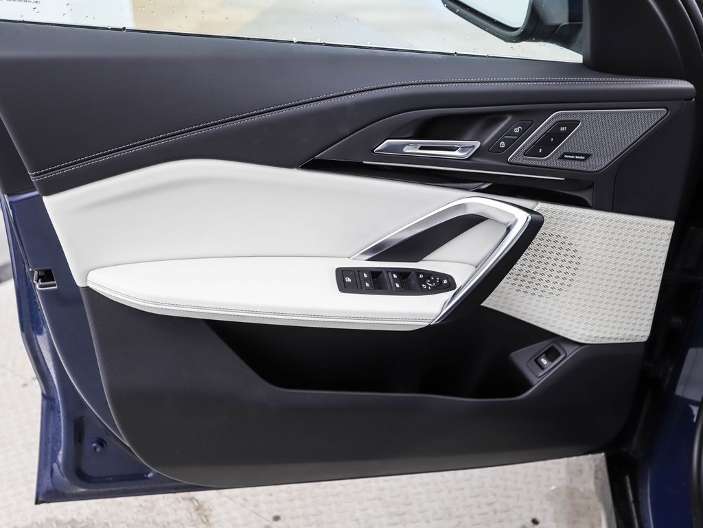 Thumbnail: 2026 BMW X1 - 9