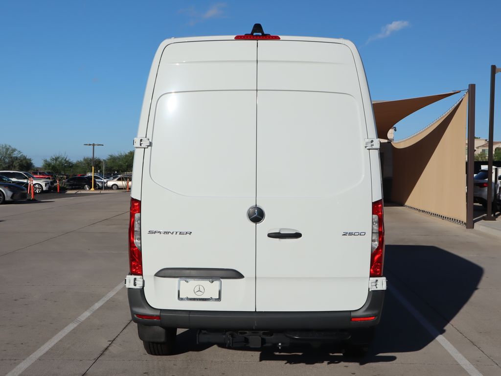 Thumbnail: 2023 Mercedes-Benz Sprinter - 6