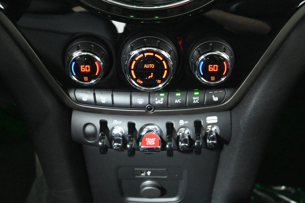 2023 MINI Cooper Countryman Signature 23