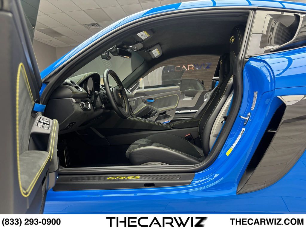 2023 Porsche 718 Cayman