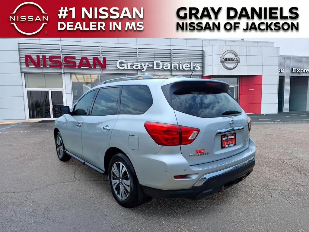 Used 2017 Nissan Pathfinder SUV