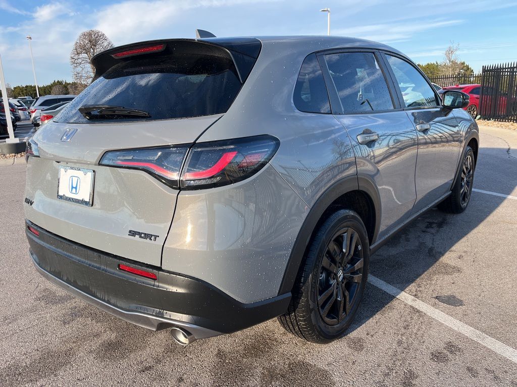 Thumbnail: 2026 Honda HR-V - 4