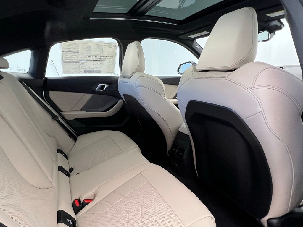 Thumbnail: 2026 BMW 2 Series - 8