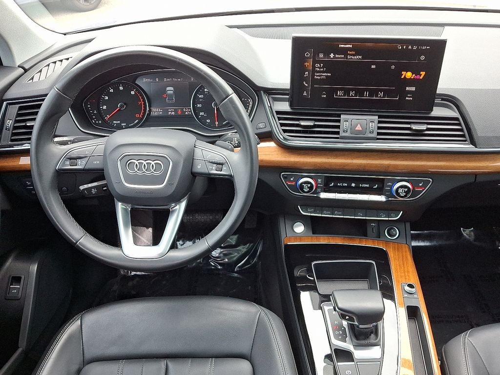 Thumbnail: 2023 Audi Q5 - 12