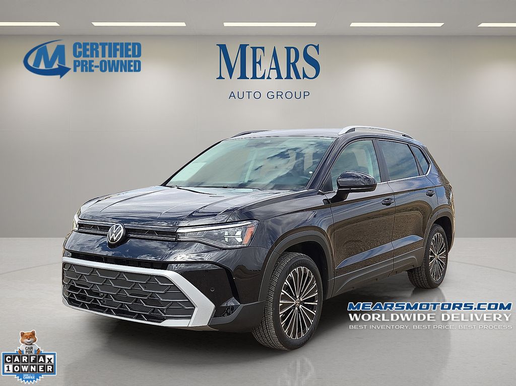 Deep Black Pearl 2026 Volkswagen Taos SE FWD SUV / Crossover Front-Wheel Drive 8-Speed Automatic