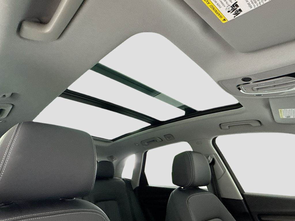 Thumbnail: 2023 Audi Q5 - 16