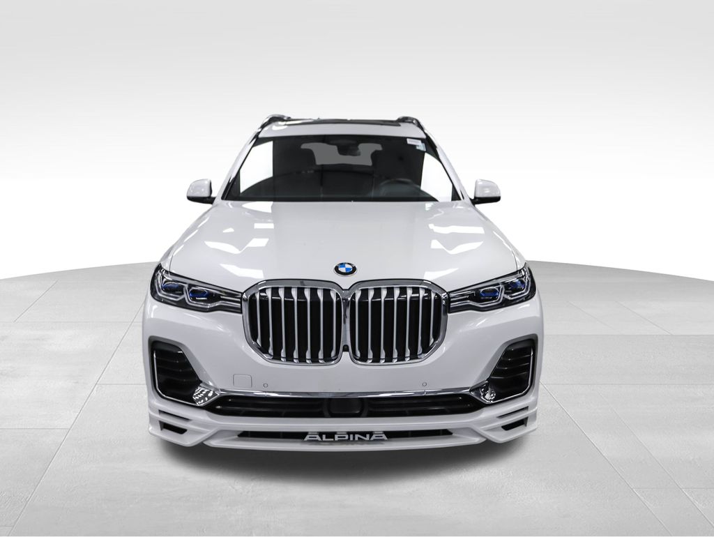 2022 BMW X7 Alpina XB7 8