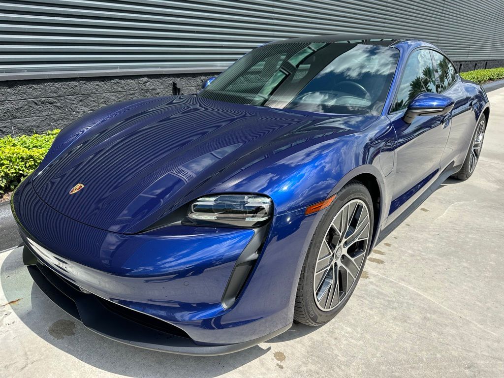 Thumbnail: 2022 Porsche Taycan - 6