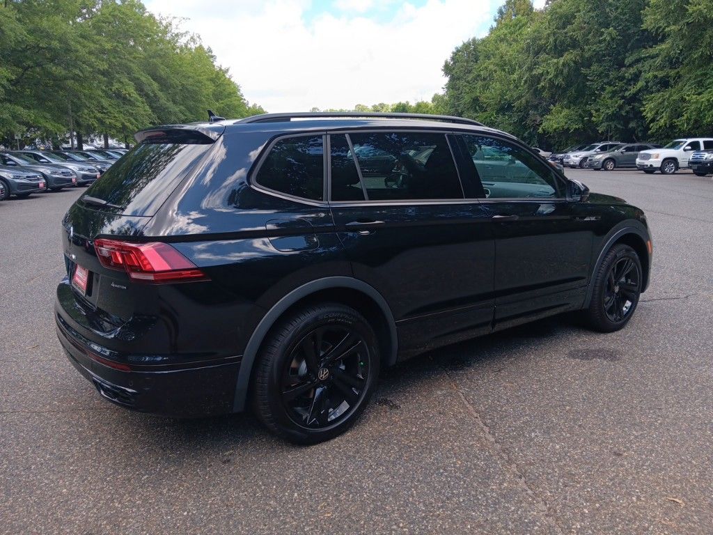 2024 Volkswagen Tiguan 2.0T SE R-Line Black 5