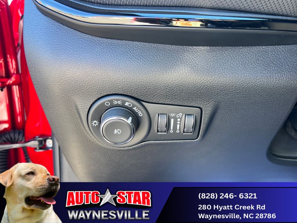 new 2026 Jeep Compass car, priced at $31,990