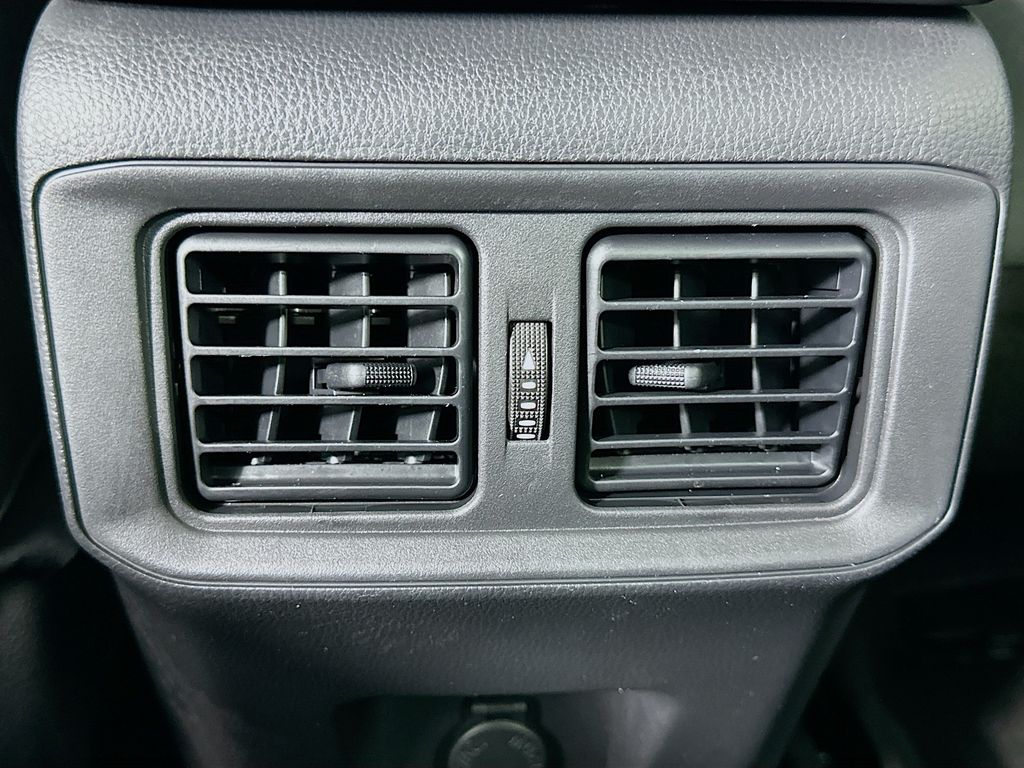 Thumbnail: 2024 Toyota RAV4 - 25