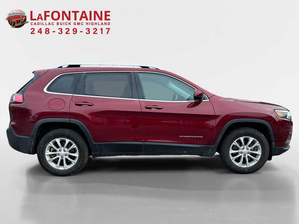 2019 Jeep Cherokee Latitude 8