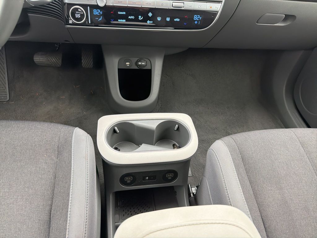 Thumbnail: 2024 Hyundai Ioniq 5 - 16