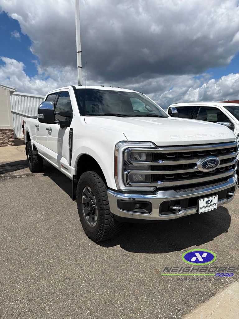  2024 Ford F-350 Super Duty King Ranch Crew Cab 4WD   