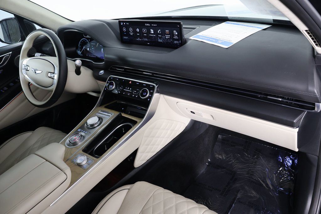Thumbnail: 2023 Genesis GV80 - 9