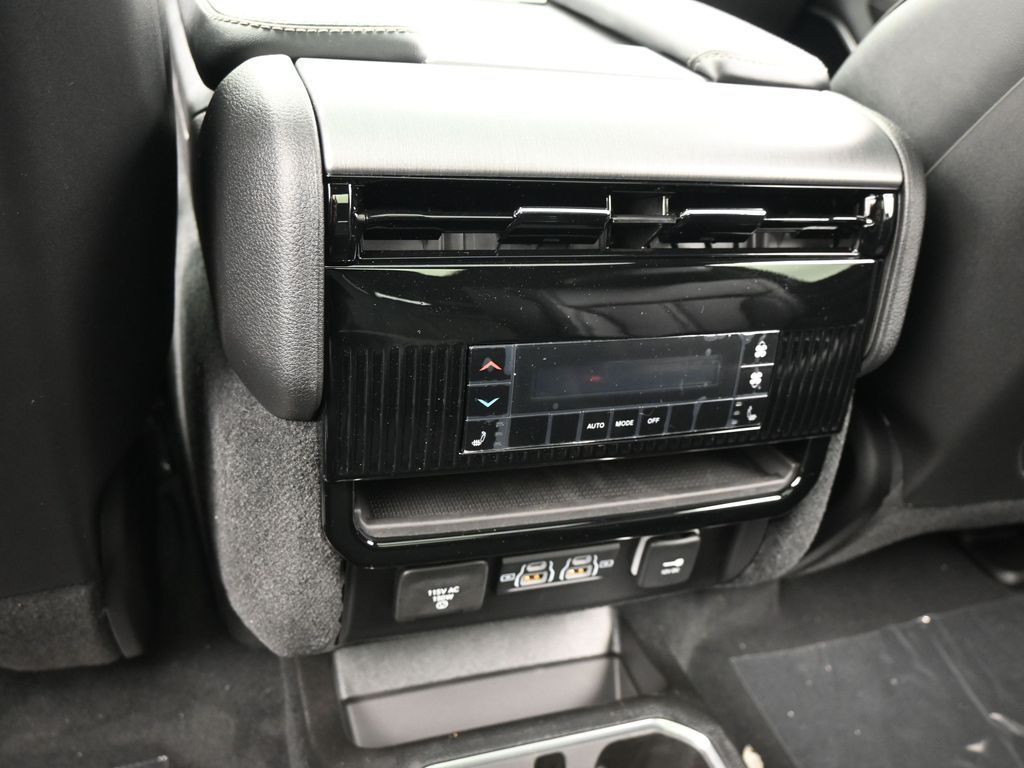 New 2026 High Gloss Black Jeep Limited Reserve image 31