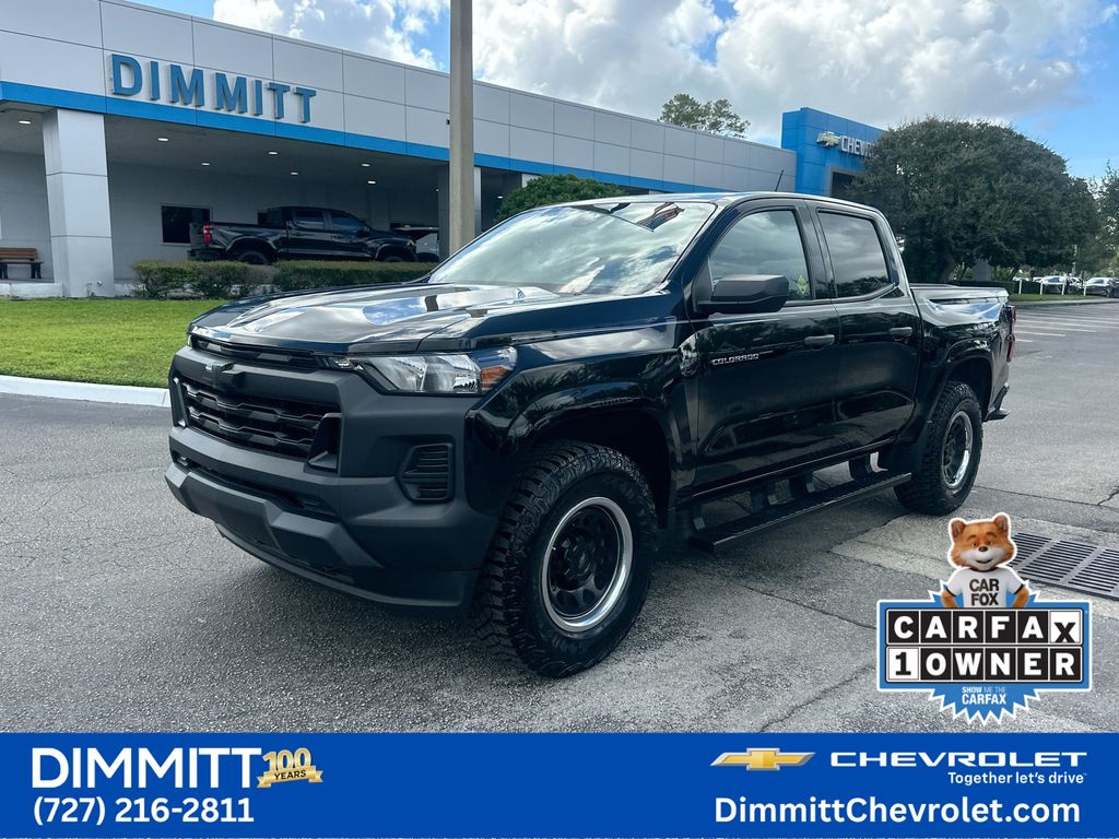 Black 2025 Chevrolet Colorado Pickup Truck Four-Wheel Drive 8-Speed Automatic