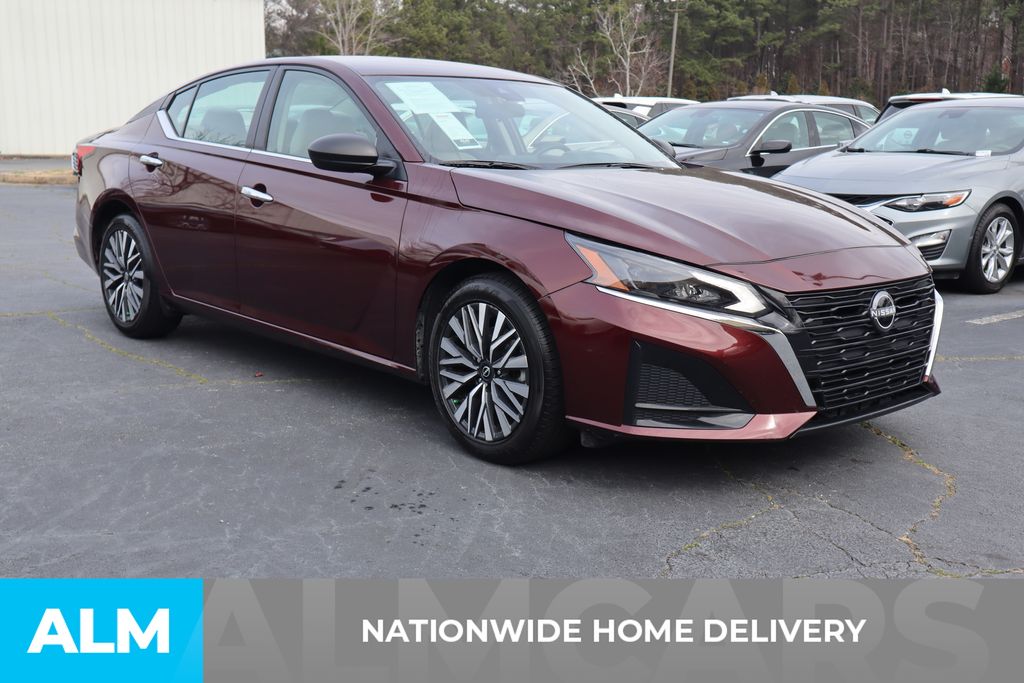 Used 2025 Red Nissan 2.5 SV image 5