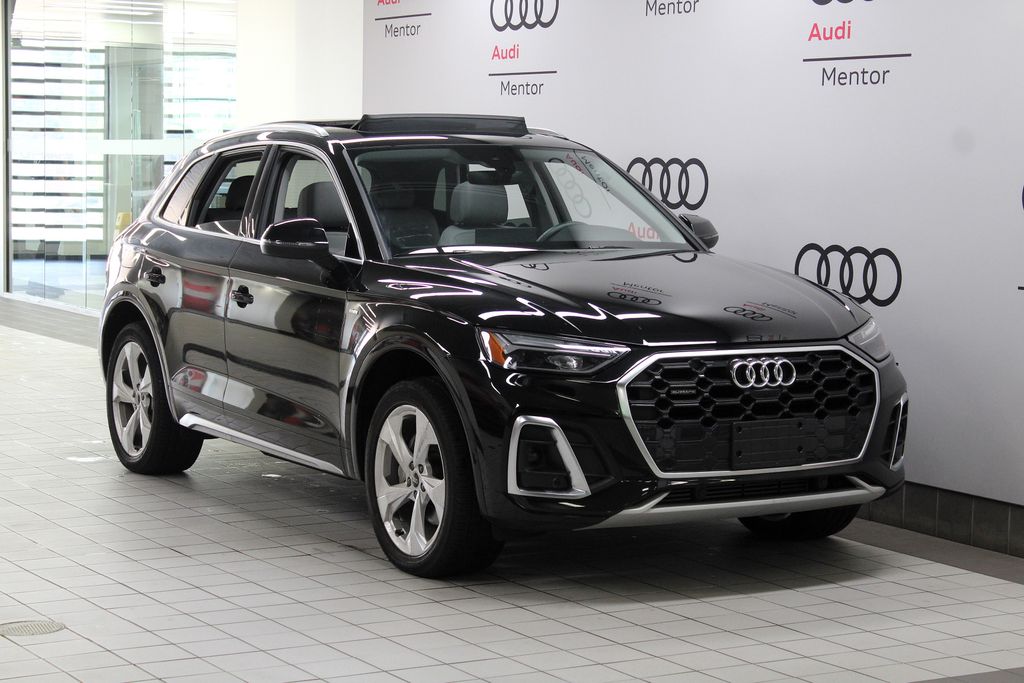 Thumbnail: 2022 Audi Q5 - 8