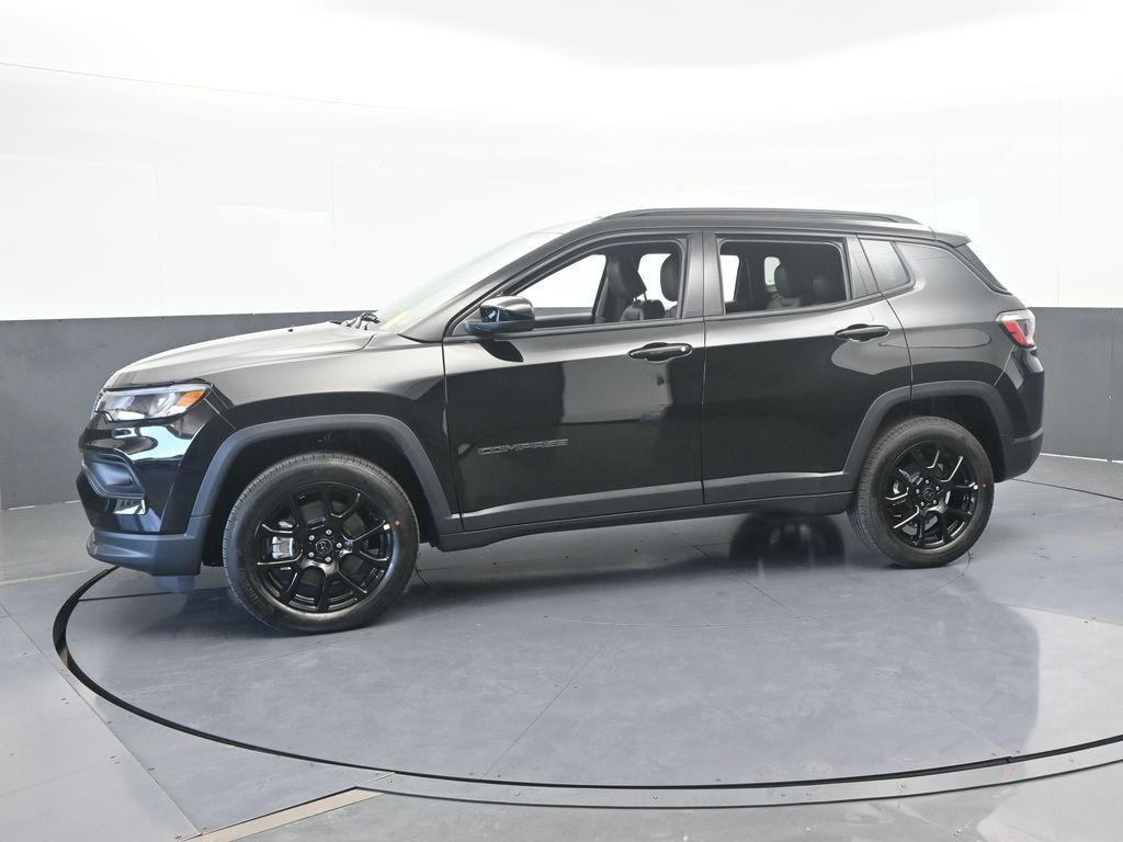 New 2026 Diamond Black Crystal Pearlcoat Jeep Latitude image 2