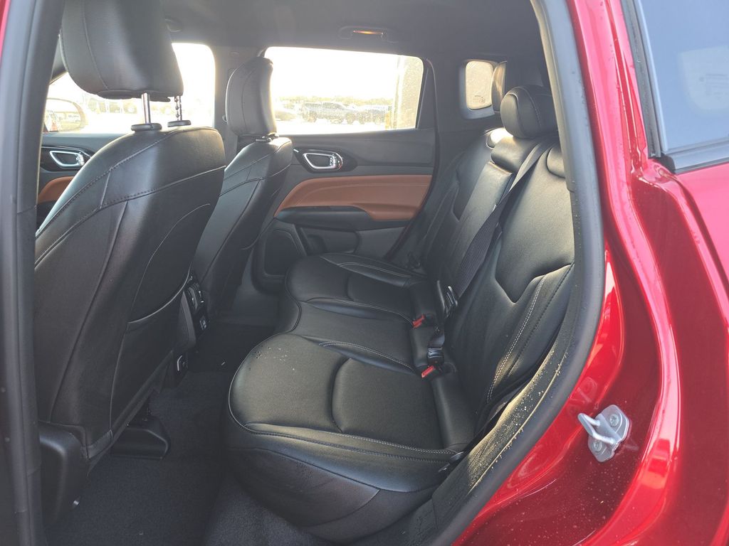 2025 Red Hot Pearlcoat Jeep Compass Limited 4X4 SUV