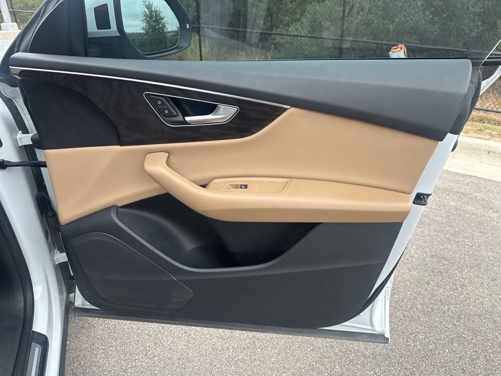 Used Car 2023 Audi Q8  For Sale Under $50,000 In Austin, Texas