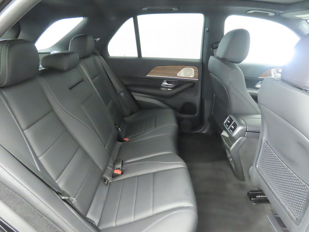 Thumbnail: 2025 Mercedes-Benz GLE - 24