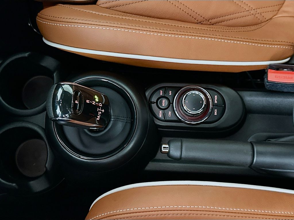 Thumbnail: 2024 MINI Cooper - 17