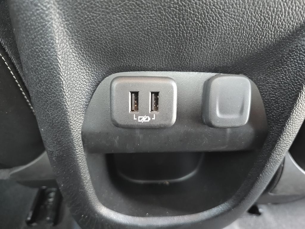 Thumbnail: 2022 GMC Canyon - 32