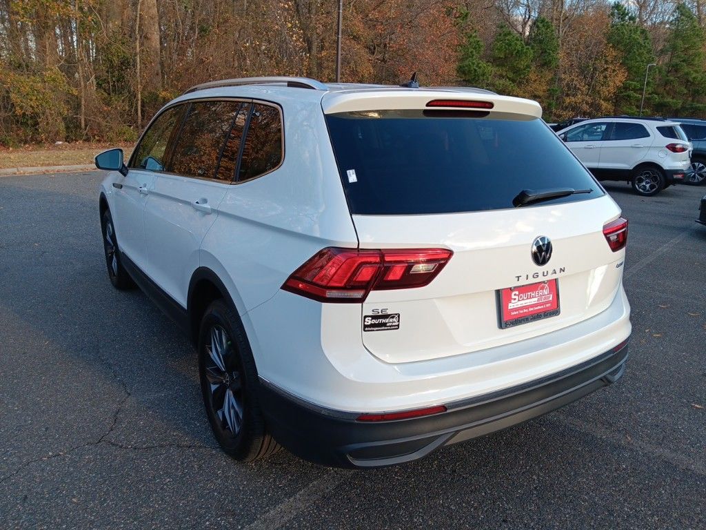 2024 Volkswagen Tiguan 2.0T SE 3