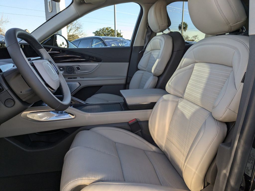 2025 Lincoln Nautilus Hybrid Reserve