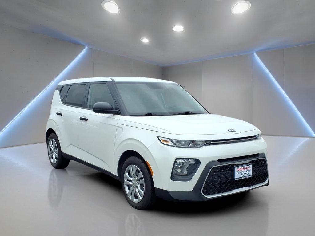 Snow White Pearl 2020 Kia Soul SUV / Crossover Front-Wheel Drive 6-Speed Manual