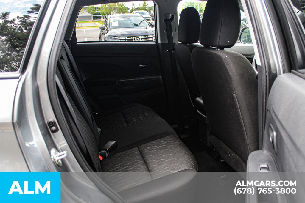 Used 2024 Gray Mitsubishi 2.0 ES image 17