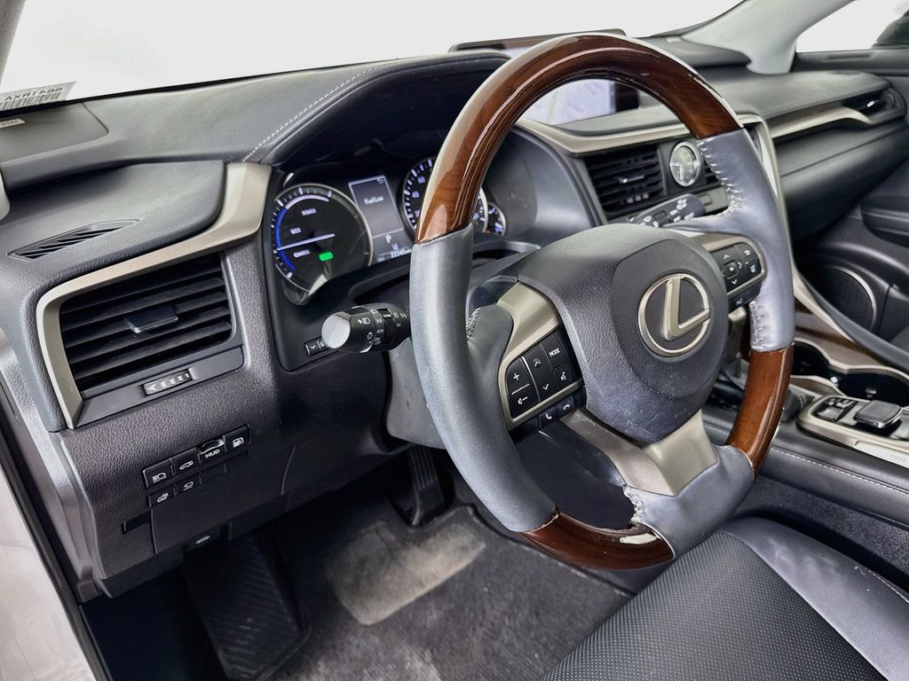 Thumbnail: 2019 Lexus RX - 9