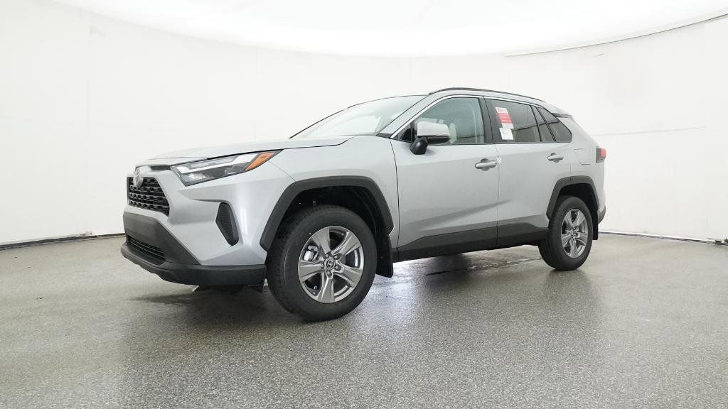 Thumbnail: 2025 Toyota RAV4 - 32