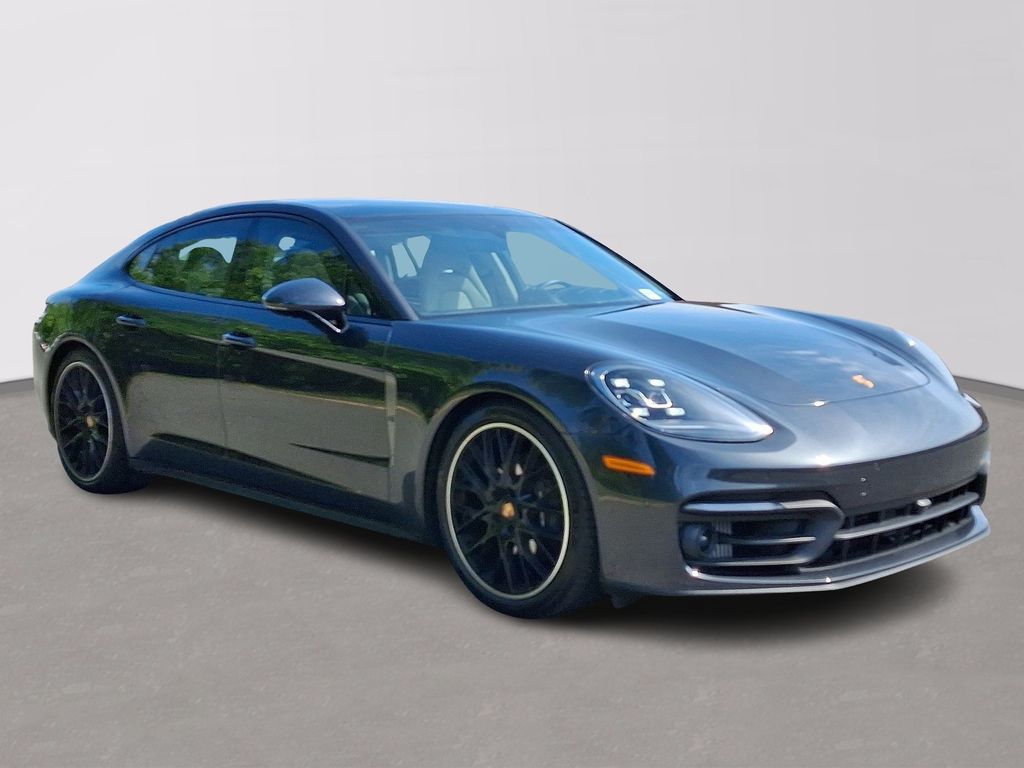 Thumbnail: 2023 Porsche Panamera - 3