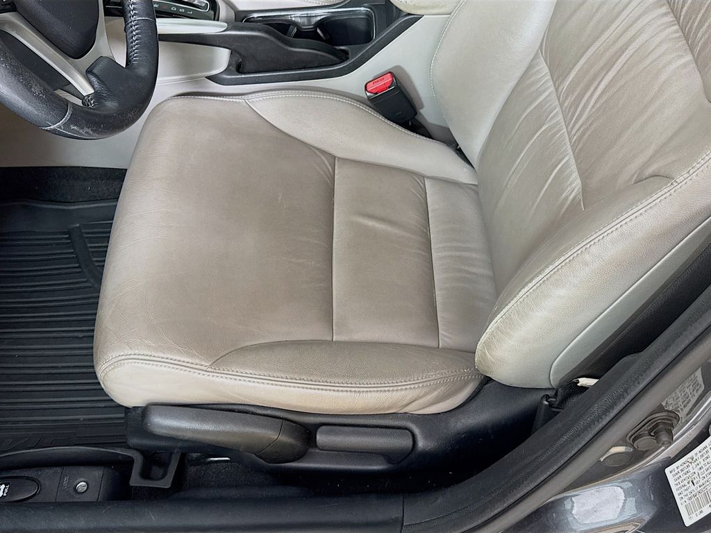 Used Car 2013 Honda Civic  Hybrid For Sale Under $10,000 In Austin, Texas