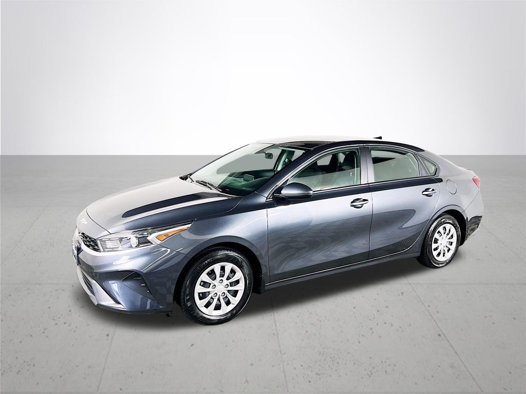 Used 2024 Kia Forte LX with VIN 3KPF24AD1RE751397 for sale in Gladstone, OR