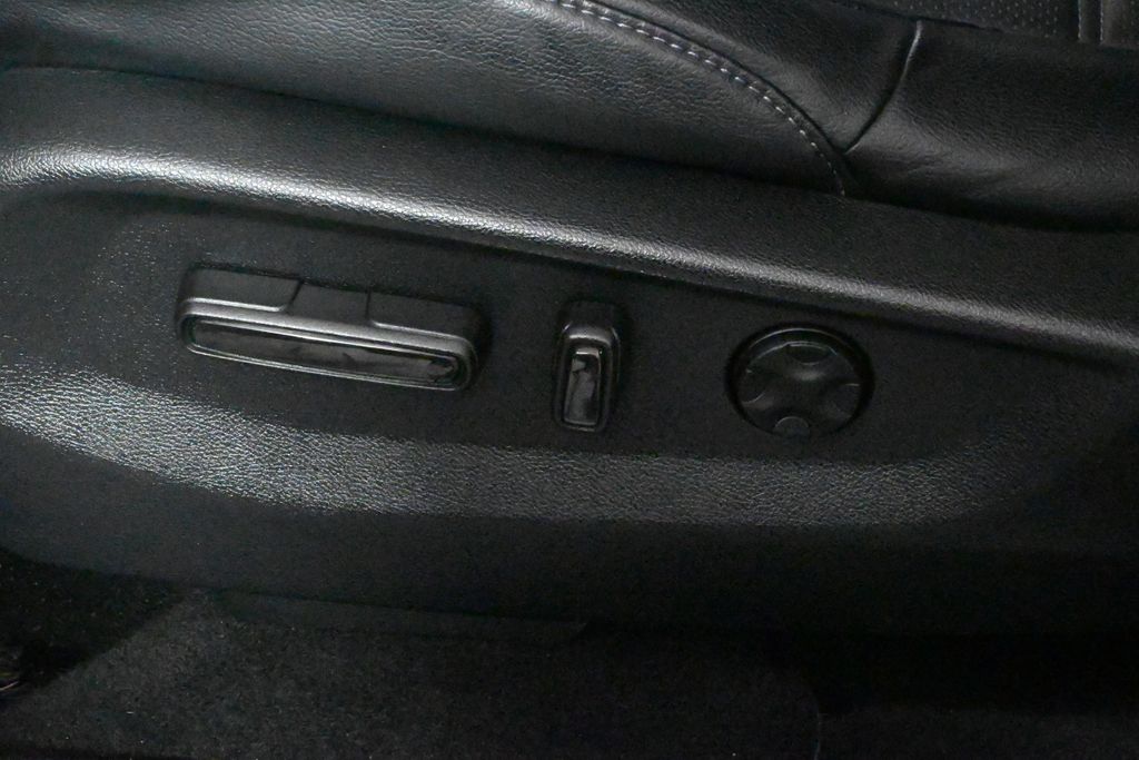 Thumbnail: 2020 Honda CR-V - 27