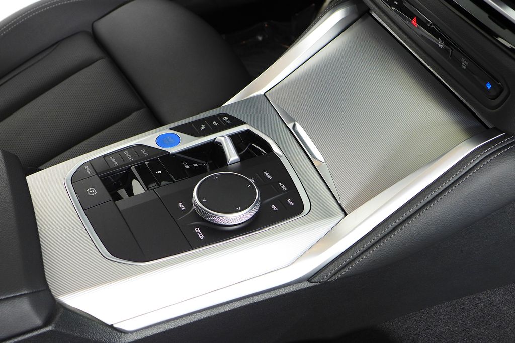 Thumbnail: 2023 BMW i4 - 15
