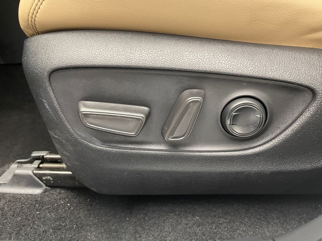 2024 Toyota RAV4 Limited 14