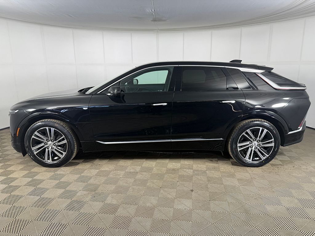 Used 2024 Black Cadillac Luxury image 15
