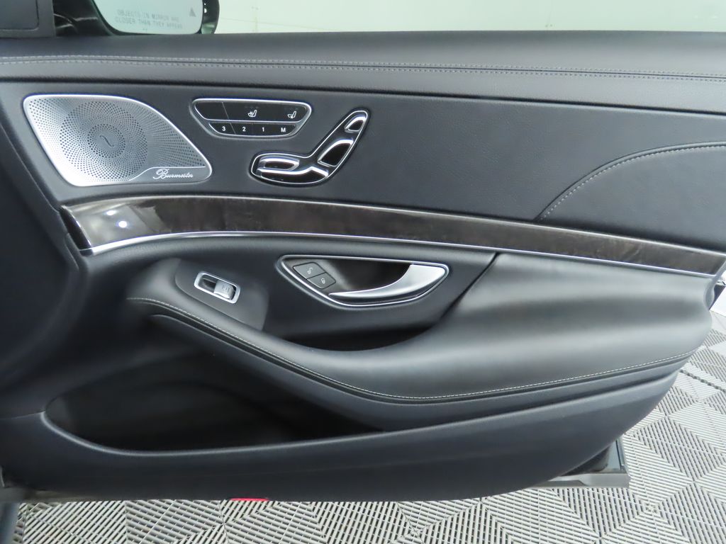 2018 Mercedes-Benz S-Class S 560 26