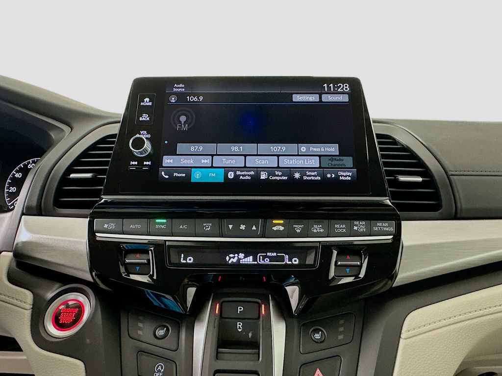 Thumbnail: 2026 Honda Odyssey - 11