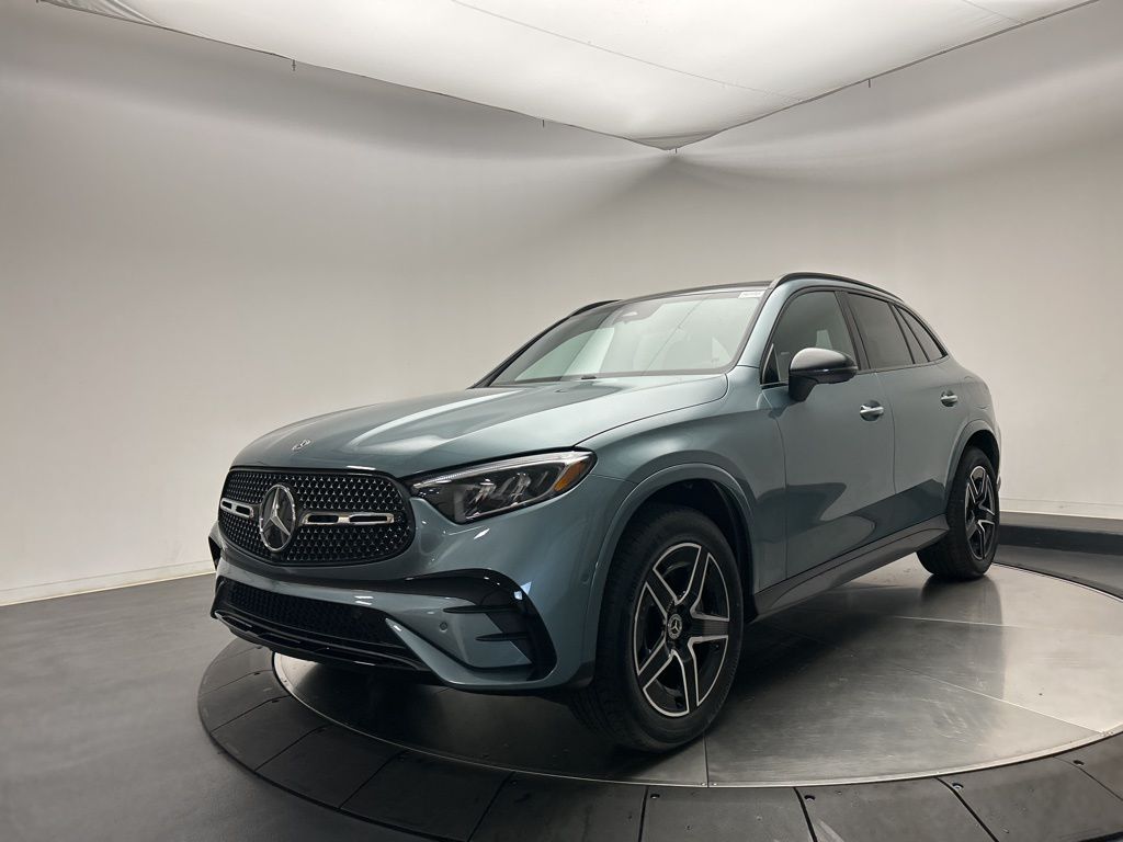 Thumbnail: 2026 Mercedes-Benz GLC - 3